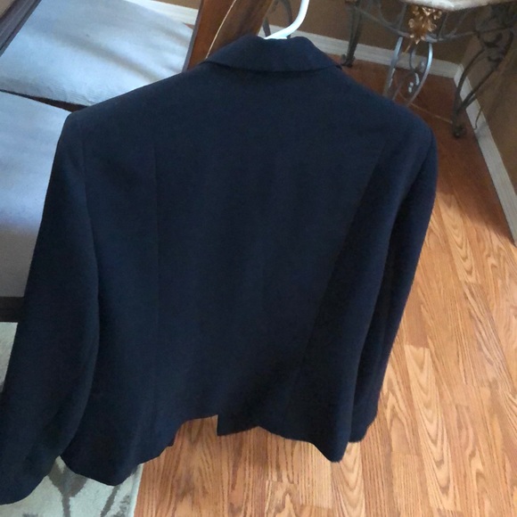 Blazer - Picture 3 of 3